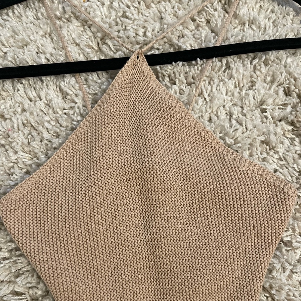 NETTED TOP WITH OPEN BACK - Picture 3 of 6